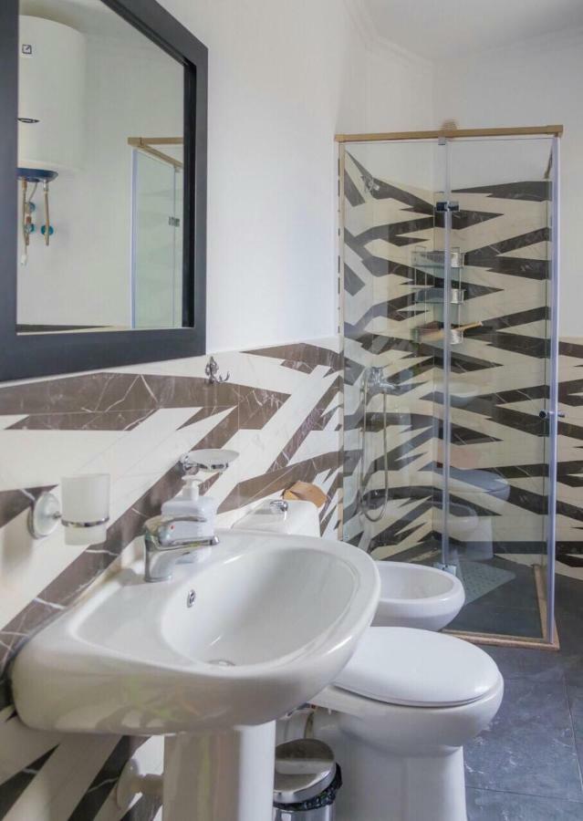 Modern Furnished Apartment With View تيرانا المظهر الخارجي الصورة