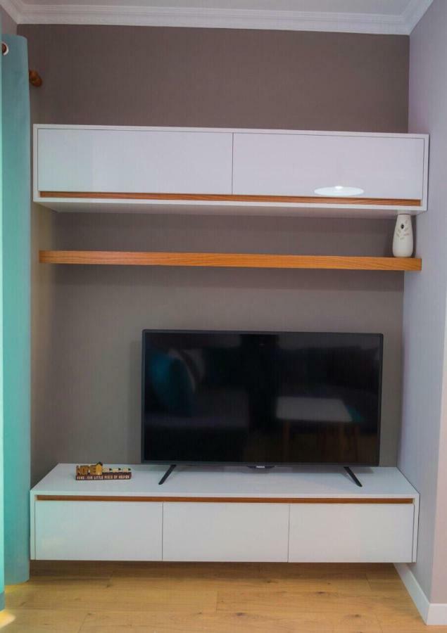 Modern Furnished Apartment With View تيرانا المظهر الخارجي الصورة
